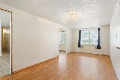 104 Crockett Street, McGregor, TX 76657 - Photo 12