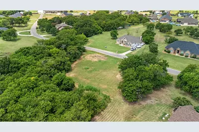 111 Broken Bow Drive, Gunter, TX 75058 - Photo 10