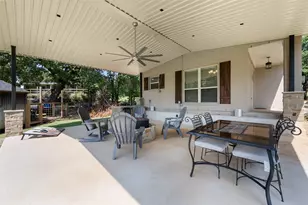 222 Knights Cir, Streetman, TX 75859 - Photo 14