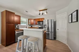 222 Knights Cir, Streetman, TX 75859 - Photo 6