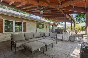 601 Ivy Ann Dr, Woodway, TX 76712 - Photo 6