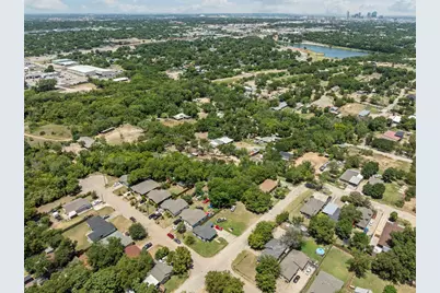 1152 Elva Warren Street, Fort Worth, TX 76115 - Photo 34