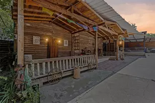 1152 Elva Warren St, Fort Worth, TX 76115 - Photo 10