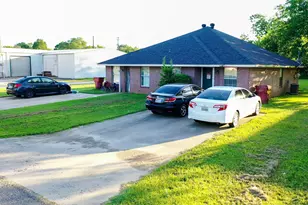 155 N Holley St, Blossom, TX 75416 - Photo 18