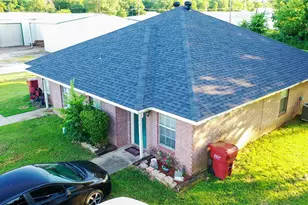 155 N Holley St, Blossom, TX 75416 - Photo 8