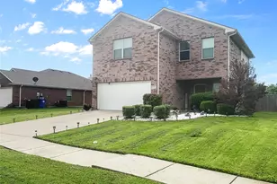 213 Long Prairie Dr, Forney, TX 75126 - Photo 2