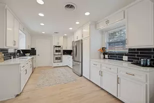 806 Knott Pl, Dallas, TX 75208 - Photo 12