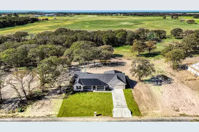 112 Sedona Creek Court, Poolville, TX 76487 - Photo 30