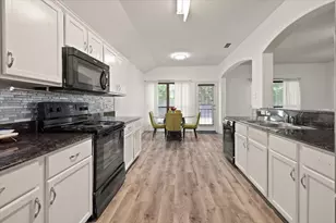 3117 Royal Crest Dr, Fort Worth, TX 76140 - Photo 6