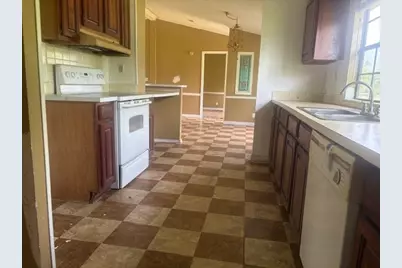 109 Brookshire, Riesel, TX 76682 - Photo 6