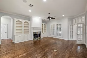 2021 Pebble Brook Cir, McGregor, TX 76657 - Photo 8