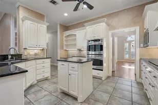 2021 Pebble Brook Cir, McGregor, TX 76657 - Photo 14