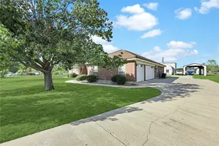 10832 Sky Ridge Ct, Haslet, TX 76052 - Photo 2