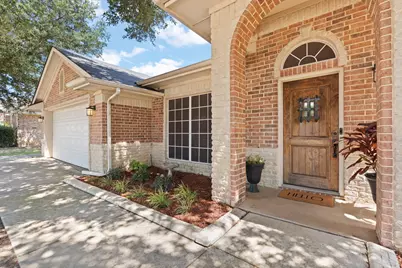 1117 SW Hillside Drive, Burleson, TX 76028 - Photo 4