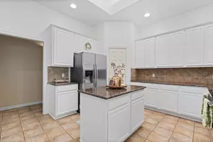 1117 SW Hillside Dr, Burleson, TX 76028 - Photo 14