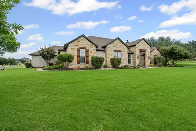 100 Helton Drive, Granbury, TX 76049 - Photo 2