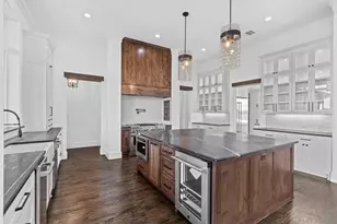 729 R C Luker Ct, Granbury, TX 76048 - Photo 10