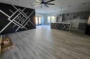 132 Lanai Dr, Runaway Bay, TX 76426 - Photo 2