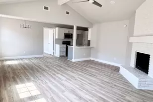 840 Potomac Dr, Lancaster, TX 75134 - Photo 2