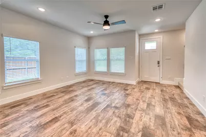 1407 Apricot Lane, Gainesville, TX 76240 - Photo 2