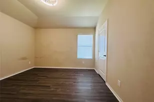 8209 Flythe Mill Rd, Fort Worth, TX 76120 - Photo 22