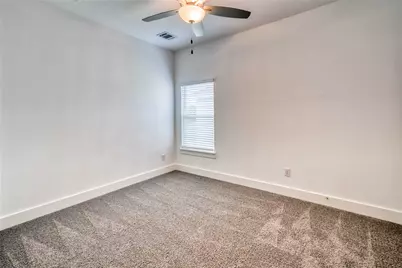 1405 Apricot Lane, Gainesville, TX 76240 - Photo 6