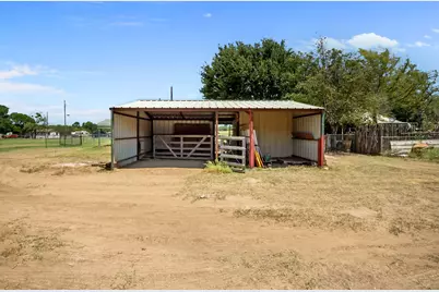 250 Young Road, Millsap, TX 76066 - Photo 8