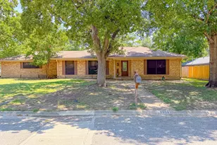 2809 Lafayette St, Corsicana, TX 75110 - Photo 1