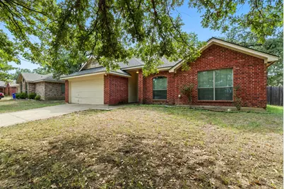 749 Oak Park Drive, Azle, TX 76020 - Photo 2