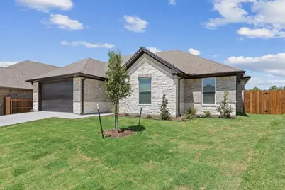 336 Camellia Drive, Hewitt, TX 76643 - Photo 2