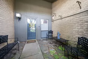 1803 Eastwood Ct, Grand Prairie, TX 75050 - Photo 6
