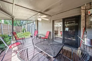 1803 Eastwood Ct, Grand Prairie, TX 75050 - Photo 24