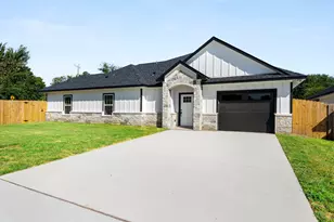 510 Washington St, Ennis, TX 75119 - Photo 2