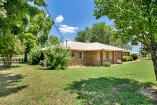 235 Magnus Rd, Denison, TX 75021 - Photo 4