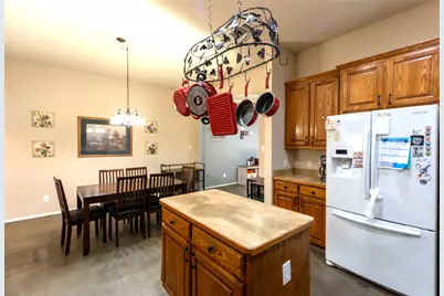 629 E Sheila Circle, Joshua, TX 76058 - Photo 8