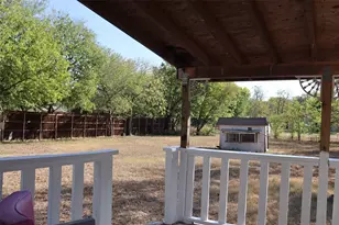 10922 Limestone Dr, Balch Springs, TX 75180 - Photo 16
