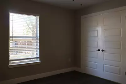 10922 Limestone Drive, Balch Springs, TX 75180 - Photo 10