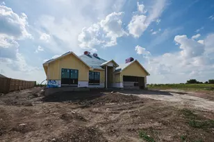 1313 Red Rock Rd, Hewitt, TX 76643 - Photo 2