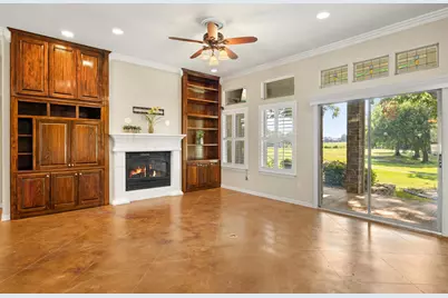 1621 Rockview Drive, Granbury, TX 76049 - Photo 10