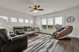 224 Clairmont Dr, Ponder, TX 76259 - Photo 14