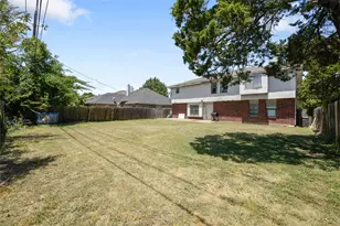 925 Clover Hill Ln, Cedar Hill, TX 75104 - Photo 24