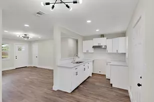 10142 Pebble Valley Ln, Dallas, TX 75217 - Photo 14