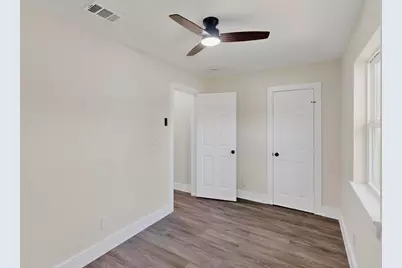 10142 Pebble Valley Lane, Dallas, TX 75217 - Photo 28