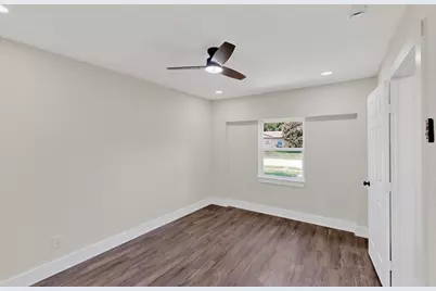 10142 Pebble Valley Lane, Dallas, TX 75217 - Photo 22