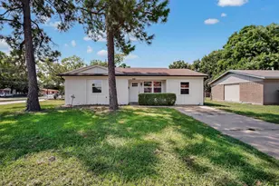 10142 Pebble Valley Ln, Dallas, TX 75217 - Photo 2