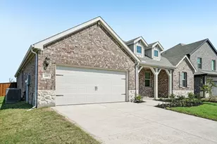 4002 Austin Dr, Farmersville, TX 75442 - Photo 2