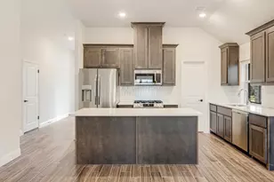 7729 Oakmeade St, Joshua, TX 76058 - Photo 12