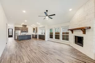 7729 Oakmeade St, Joshua, TX 76058 - Photo 16