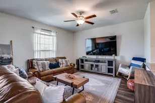 405 Everglades St, Princeton, TX 75407 - Photo 4