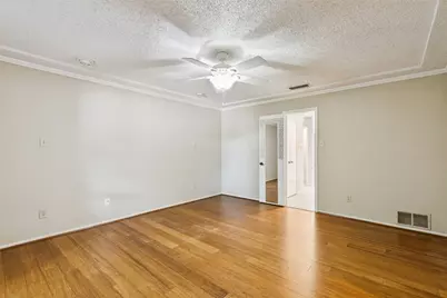 9809 Chandler Court, Dallas, TX 75243 - Photo 20